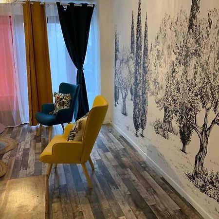 Appartement Avec Cours 지엔 외부 사진